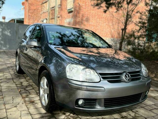 Серый Фольксваген Гольф, объемом двигателя 0 л и пробегом 202 тыс. км за 5500 $, фото 1 на Automoto.ua