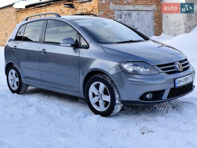 Сірий Фольксваген Гольф, об'ємом двигуна 1.9 л та пробігом 293 тис. км за 6500 $, фото 1 на Automoto.ua