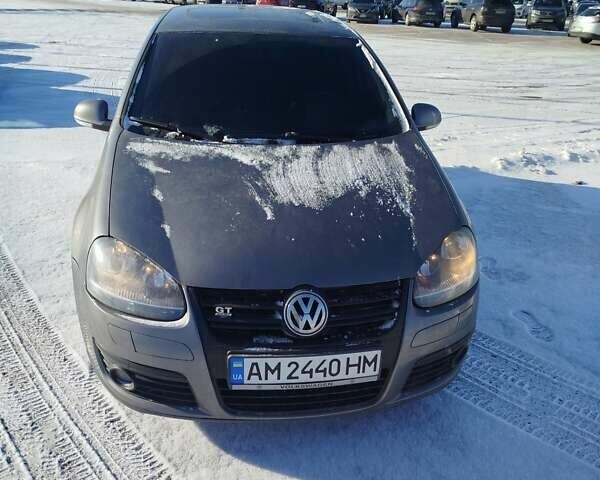 Сірий Фольксваген Гольф, об'ємом двигуна 1.6 л та пробігом 223 тис. км за 5400 $, фото 1 на Automoto.ua