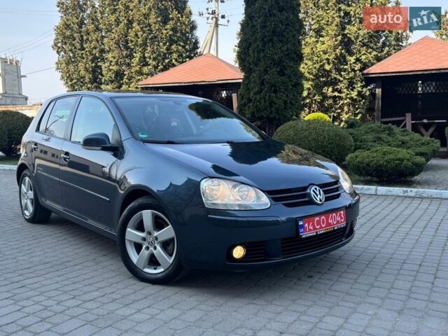 Серый Фольксваген Гольф, объемом двигателя 1.4 л и пробегом 232 тыс. км за 5400 $, фото 1 на Automoto.ua