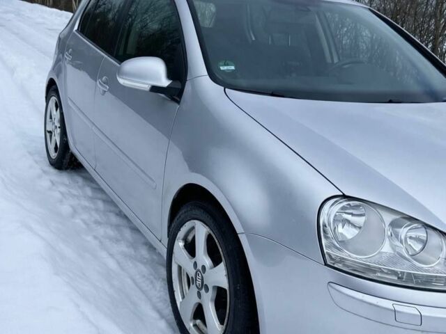 Сірий Фольксваген Гольф, об'ємом двигуна 1.6 л та пробігом 131 тис. км за 6700 $, фото 1 на Automoto.ua