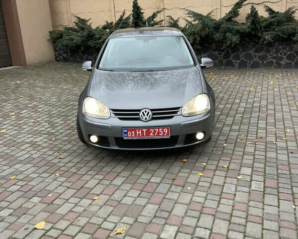 Серый Фольксваген Гольф, объемом двигателя 1.6 л и пробегом 177 тыс. км за 6850 $, фото 1 на Automoto.ua