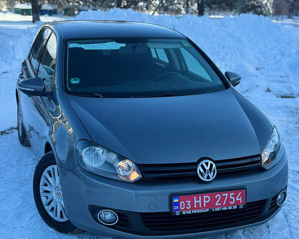 Серый Фольксваген Гольф, объемом двигателя 1.4 л и пробегом 220 тыс. км за 6400 $, фото 1 на Automoto.ua