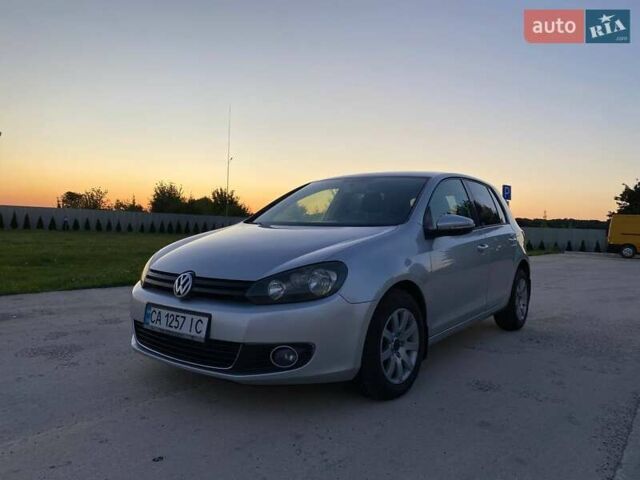 Серый Фольксваген Гольф, объемом двигателя 1.6 л и пробегом 213 тыс. км за 7600 $, фото 1 на Automoto.ua