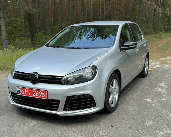 Серый Фольксваген Гольф, объемом двигателя 1.6 л и пробегом 214 тыс. км за 8300 $, фото 1 на Automoto.ua