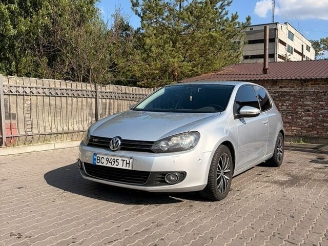 Сірий Фольксваген Гольф, об'ємом двигуна 1.39 л та пробігом 260 тис. км за 7000 $, фото 1 на Automoto.ua