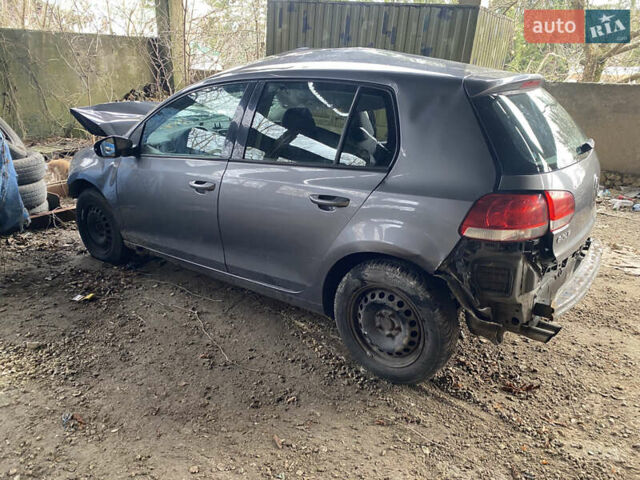 Серый Фольксваген Гольф, объемом двигателя 2 л и пробегом 156 тыс. км за 1800 $, фото 1 на Automoto.ua