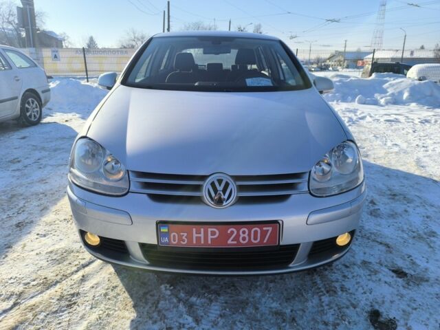 Серый Фольксваген Гольф, объемом двигателя 1 л и пробегом 200 тыс. км за 6450 $, фото 1 на Automoto.ua