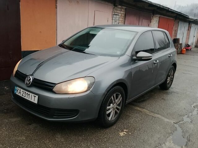 Серый Фольксваген Гольф, объемом двигателя 1.6 л и пробегом 306 тыс. км за 8500 $, фото 1 на Automoto.ua