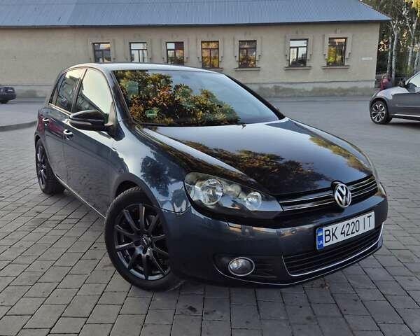 Серый Фольксваген Гольф, объемом двигателя 1.39 л и пробегом 185 тыс. км за 6999 $, фото 1 на Automoto.ua