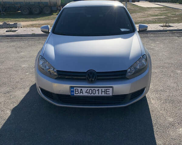 Фольксваген Гольф 2009 в Бобринце на Automoto.ua Серый Фольксваген Гольф, объемом двигателя 1.4 л и пробегом 299 тыс. км за 7500 $, фото 1 на Automoto.ua