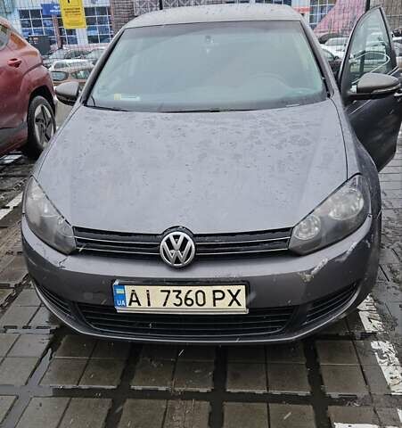 Серый Фольксваген Гольф, объемом двигателя 1.39 л и пробегом 238 тыс. км за 8000 $, фото 1 на Automoto.ua