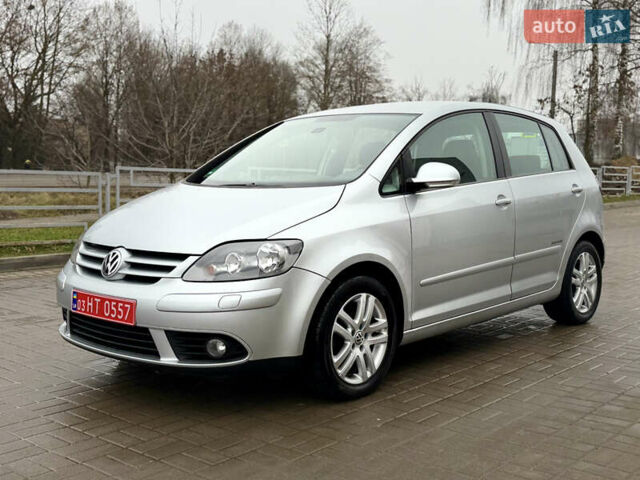 Сірий Фольксваген Гольф, об'ємом двигуна 1.6 л та пробігом 204 тис. км за 7700 $, фото 1 на Automoto.ua