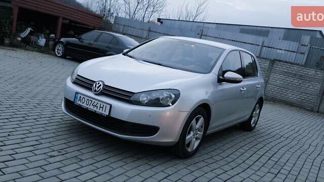 Серый Фольксваген Гольф, объемом двигателя 1.39 л и пробегом 245 тыс. км за 7450 $, фото 1 на Automoto.ua