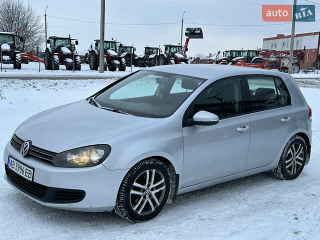 Серый Фольксваген Гольф, объемом двигателя 1.6 л и пробегом 275 тыс. км за 5999 $, фото 1 на Automoto.ua