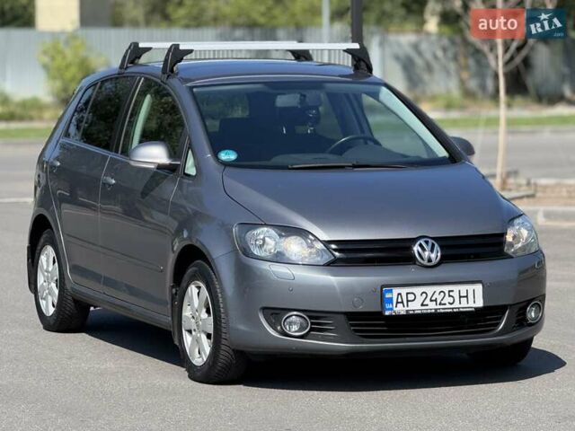 Серый Фольксваген Гольф, объемом двигателя 1.39 л и пробегом 166 тыс. км за 8500 $, фото 1 на Automoto.ua
