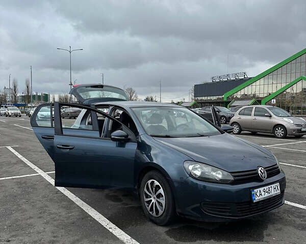 Сірий Фольксваген Гольф, об'ємом двигуна 1.6 л та пробігом 254 тис. км за 7000 $, фото 1 на Automoto.ua