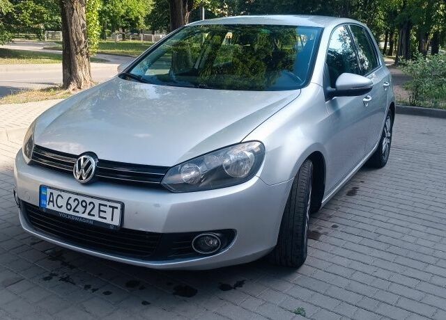 Сірий Фольксваген Гольф, об'ємом двигуна 1.6 л та пробігом 300 тис. км за 6200 $, фото 1 на Automoto.ua