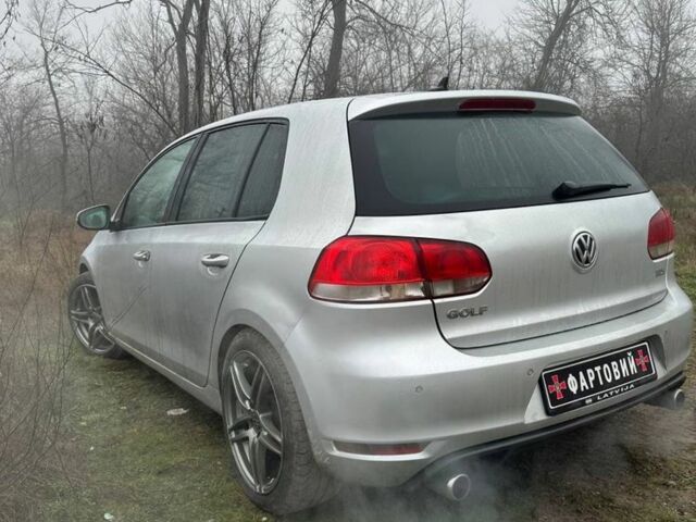Серый Фольксваген Гольф, объемом двигателя 2 л и пробегом 220 тыс. км за 4000 $, фото 1 на Automoto.ua