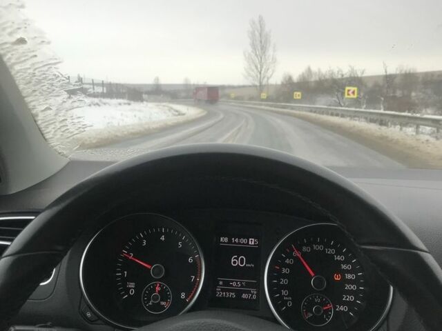 Серый Фольксваген Гольф, объемом двигателя 1.4 л и пробегом 250 тыс. км за 8200 $, фото 1 на Automoto.ua