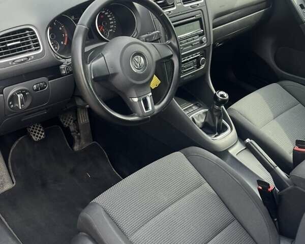 Серый Фольксваген Гольф, объемом двигателя 1.39 л и пробегом 185 тыс. км за 6400 $, фото 1 на Automoto.ua