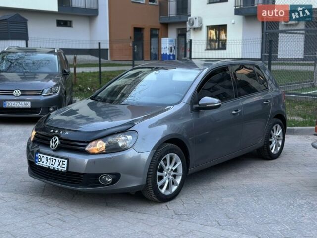 Сірий Фольксваген Гольф, об'ємом двигуна 1.6 л та пробігом 242 тис. км за 6800 $, фото 1 на Automoto.ua