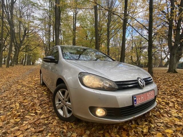 Серый Фольксваген Гольф, объемом двигателя 1.6 л и пробегом 287 тыс. км за 8400 $, фото 1 на Automoto.ua