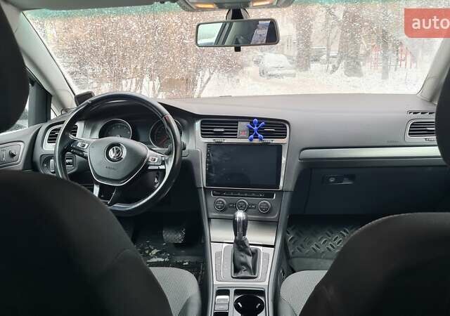 Серый Фольксваген Гольф, объемом двигателя 1.2 л и пробегом 160 тыс. км за 8300 $, фото 1 на Automoto.ua