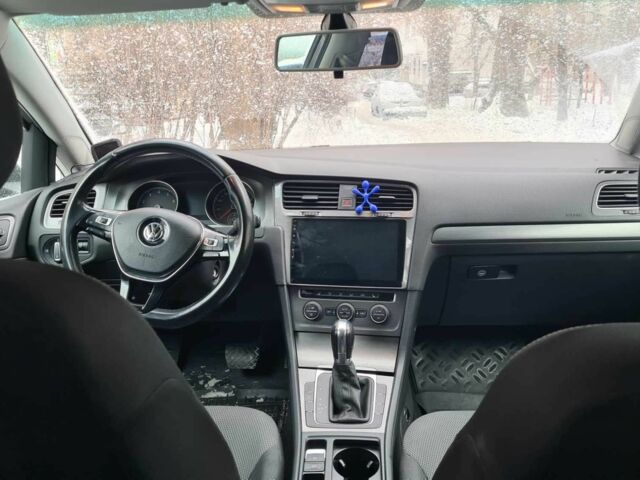 Серый Фольксваген Гольф, объемом двигателя 1.2 л и пробегом 160 тыс. км за 8300 $, фото 1 на Automoto.ua