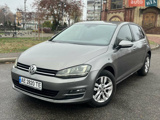 Серый Фольксваген Гольф, объемом двигателя 1.97 л и пробегом 317 тыс. км за 11500 $, фото 1 на Automoto.ua