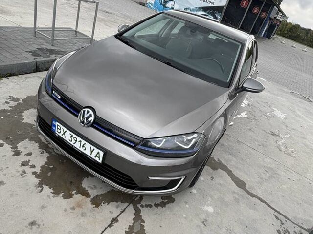 Серый Фольксваген Гольф, объемом двигателя 0 л и пробегом 98 тыс. км за 8500 $, фото 1 на Automoto.ua