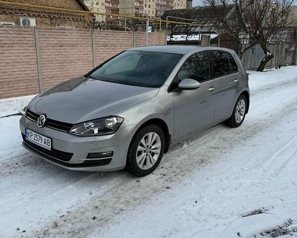 Серый Фольксваген Гольф, объемом двигателя 2 л и пробегом 214 тыс. км за 11500 $, фото 1 на Automoto.ua