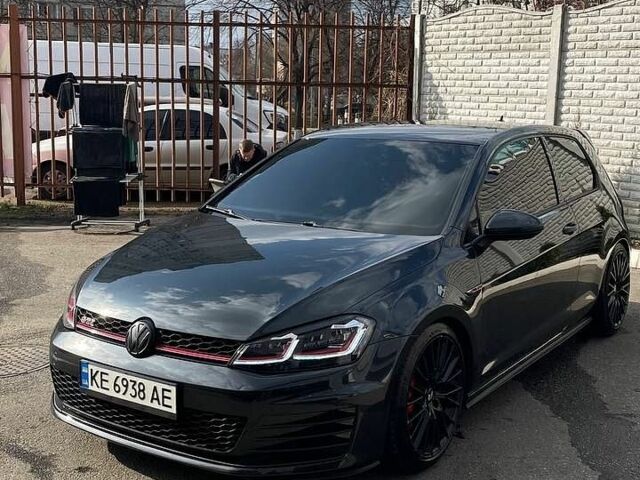 Сірий Фольксваген Гольф, об'ємом двигуна 1.98 л та пробігом 118 тис. км за 14000 $, фото 1 на Automoto.ua