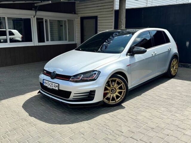 Сірий Фольксваген Гольф, об'ємом двигуна 2 л та пробігом 223 тис. км за 13500 $, фото 1 на Automoto.ua