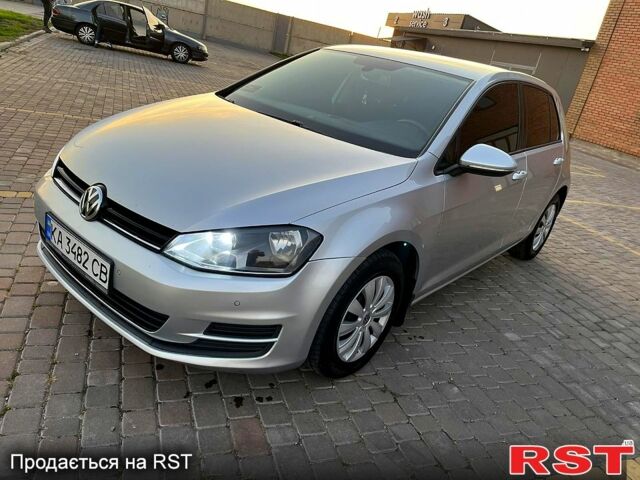 Серый Фольксваген Гольф, объемом двигателя 1.6 л и пробегом 311 тыс. км за 9300 $, фото 1 на Automoto.ua