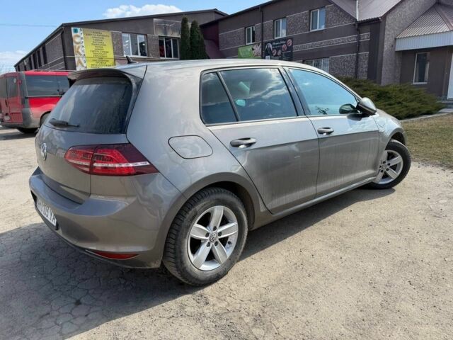 Серый Фольксваген Гольф, объемом двигателя 0 л и пробегом 111 тыс. км за 8400 $, фото 1 на Automoto.ua