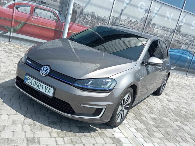 Серый Фольксваген Гольф, объемом двигателя 0 л и пробегом 79 тыс. км за 10500 $, фото 1 на Automoto.ua