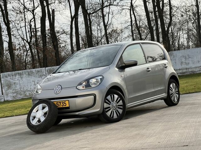 Серый Фольксваген Гольф, объемом двигателя 0 л и пробегом 174 тыс. км за 5750 $, фото 1 на Automoto.ua