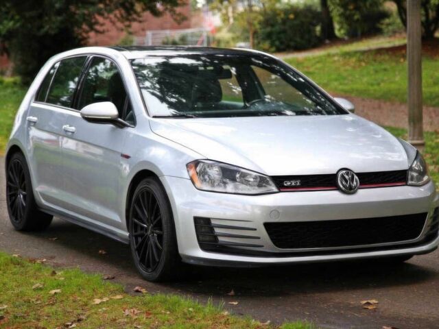 Серый Фольксваген Гольф, объемом двигателя 2 л и пробегом 70 тыс. км за 2800 $, фото 1 на Automoto.ua