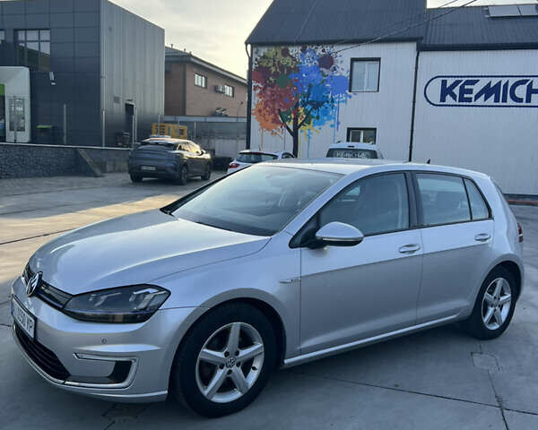 Серый Фольксваген Гольф, объемом двигателя 0 л и пробегом 136 тыс. км за 9000 $, фото 1 на Automoto.ua