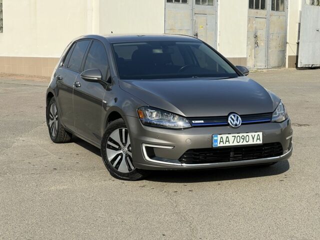 Фольксваген Гольф 2015 у Києві на Automoto.ua Сірий Фольксваген Гольф, об'ємом двигуна 0 л та пробігом 130 тис. км за 9500 $, фото 1 на Automoto.ua