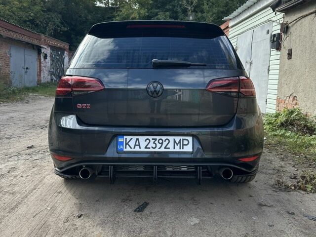 Сірий Фольксваген Гольф, об'ємом двигуна 2 л та пробігом 130 тис. км за 7228 $, фото 1 на Automoto.ua
