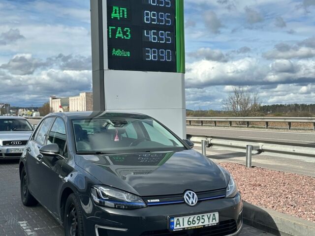 Сірий Фольксваген Гольф, об'ємом двигуна 0 л та пробігом 170 тис. км за 8700 $, фото 1 на Automoto.ua