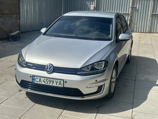 Сірий Фольксваген Гольф, об'ємом двигуна 0 л та пробігом 110 тис. км за 9000 $, фото 1 на Automoto.ua