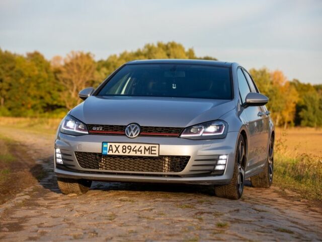 Серый Фольксваген Гольф, объемом двигателя 2 л и пробегом 120 тыс. км за 15999 $, фото 1 на Automoto.ua