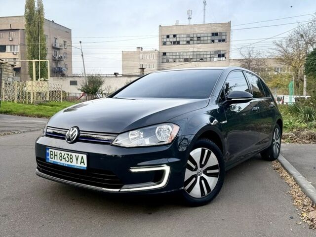 Сірий Фольксваген Гольф, об'ємом двигуна 0 л та пробігом 160 тис. км за 7999 $, фото 1 на Automoto.ua