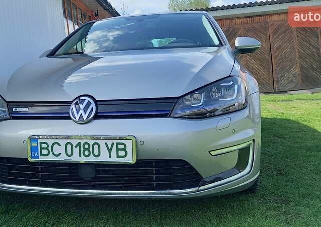 Сірий Фольксваген Гольф, об'ємом двигуна 0 л та пробігом 106 тис. км за 10500 $, фото 1 на Automoto.ua