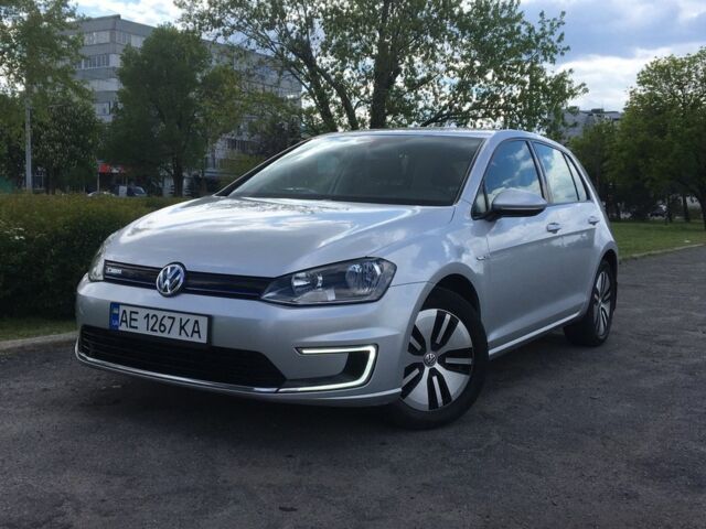 Серый Фольксваген Гольф, объемом двигателя 0 л и пробегом 79 тыс. км за 12000 $, фото 1 на Automoto.ua