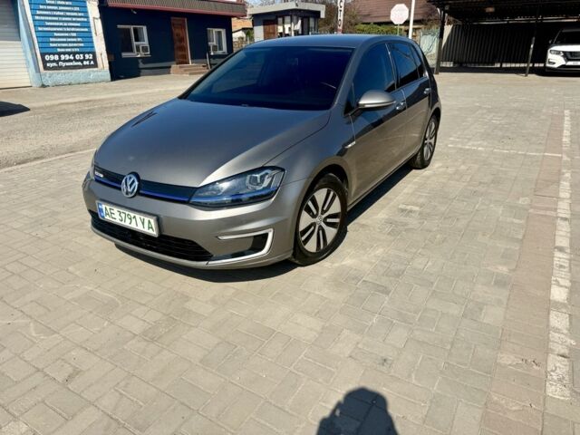 Сірий Фольксваген Гольф, об'ємом двигуна 0 л та пробігом 110 тис. км за 9950 $, фото 1 на Automoto.ua