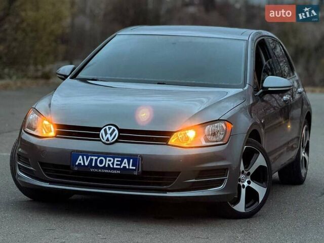 Серый Фольксваген Гольф, объемом двигателя 1.78 л и пробегом 217 тыс. км за 10000 $, фото 1 на Automoto.ua